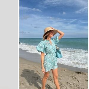 Omika medium nwt dress